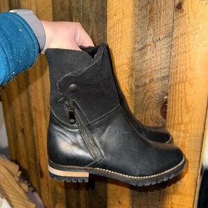 Elegant Black Winter Boots
